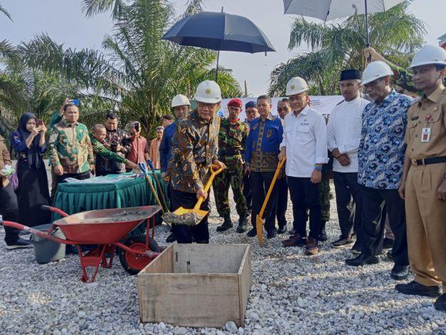 Ketua Umum Muhammadiyah dan Mendag RI Letakkan Batu Pertama Pembangunan Mahmud Marzuki Tower Umri