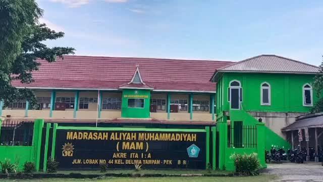 PDM Pekanbaru Apresiasi Siswi MA Muhammadiyah Lolos Olimpiade Bahasa Arab Tingkat Nasional