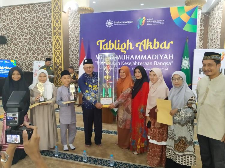 Semarak Milad 113: SMP Muhammadiyah 1 Pekanbaru Hadirkan Lomba Beragam dan Inklusif, SD Muhammadiyah 1 Boyong Juara Umum