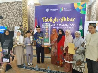 Semarak Milad 113: SMP Muhammadiyah 1 Pekanbaru Hadirkan Lomba Beragam dan Inklusif, SD Muhammadiyah 1 Boyong Juara Umum