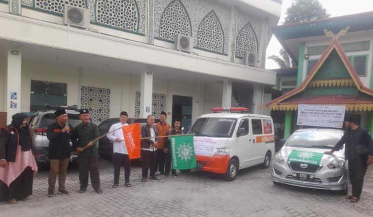 Lazismu dan MDMC Pekanbaru Kembali Salurkan Bantuan Kemanusiaan ke Sumatera Barat